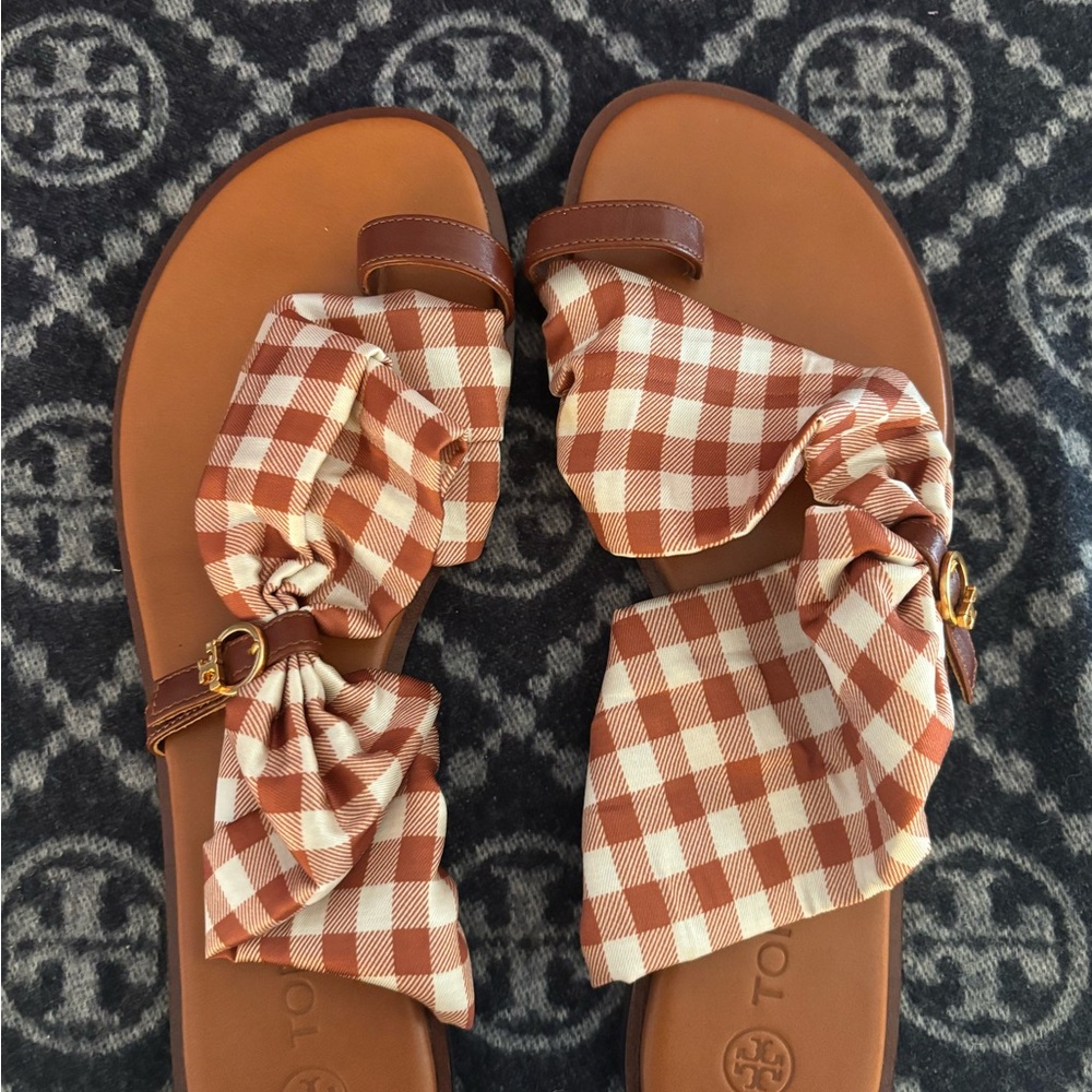 Tory Burch Tan and White Checkered Sandals